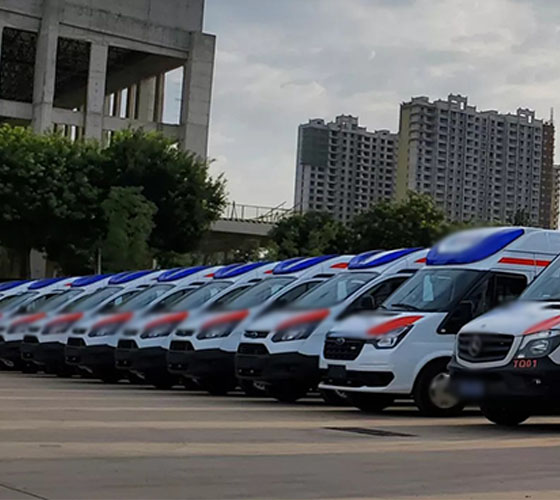 阿勒泰服务车队展示